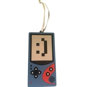 Hallmark retro handheld game console throwback Christmas ornament